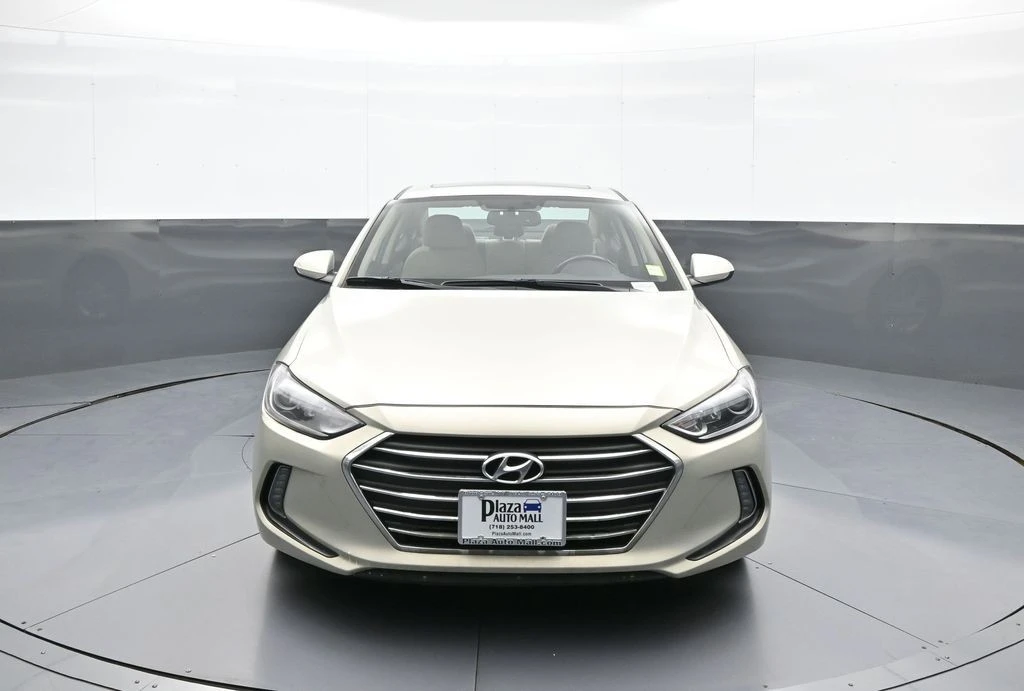 2017 Hyundai Elantra - Image 2 of 31