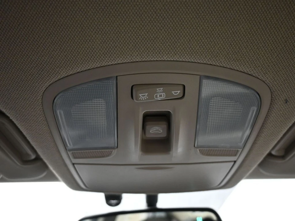 2017 Hyundai Elantra - Image 17 of 31