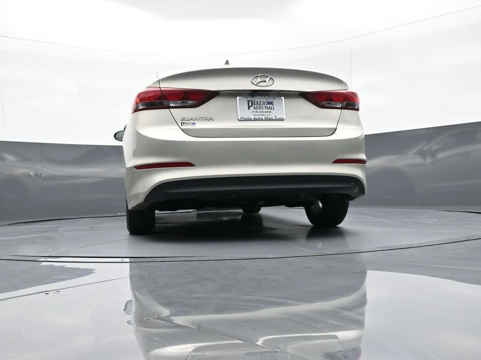 2017 Hyundai Elantra - Image 30 of 31
