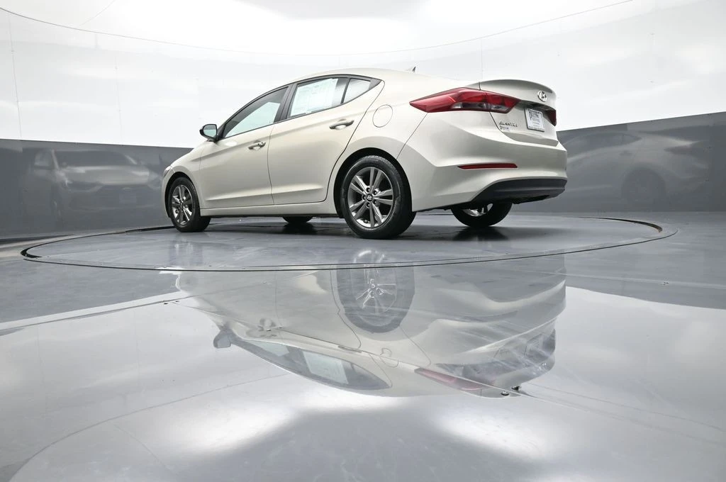 2017 Hyundai Elantra - Image 31 of 31