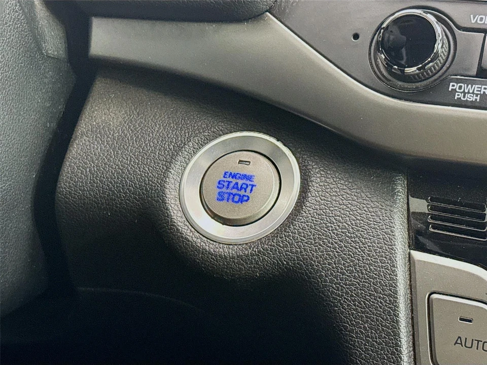 2017 Hyundai Elantra - Image 9 of 14