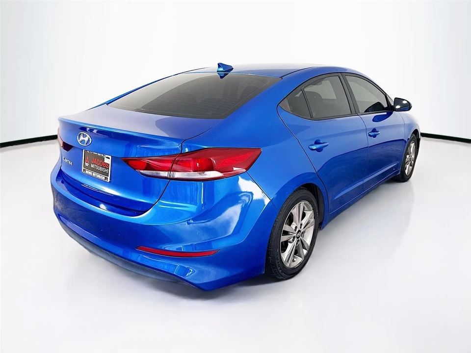 2017 Hyundai Elantra - Image 5 of 14