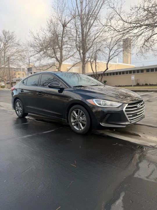 2017 Hyundai Elantra - Image 3 of 14