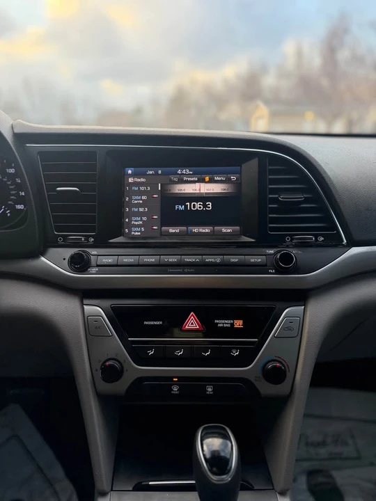 2017 Hyundai Elantra - Image 11 of 14