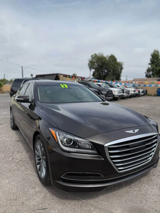 2017 Hyundai Genesis - Image 2 of 9