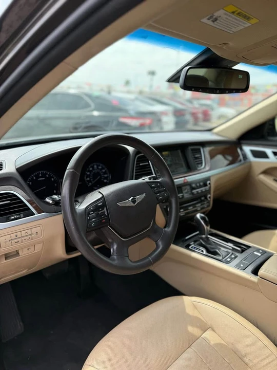 2017 Hyundai Genesis - Image 5 of 9