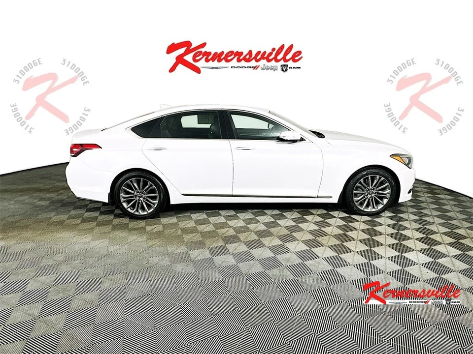 2017 Hyundai Genesis - Image 8 of 21