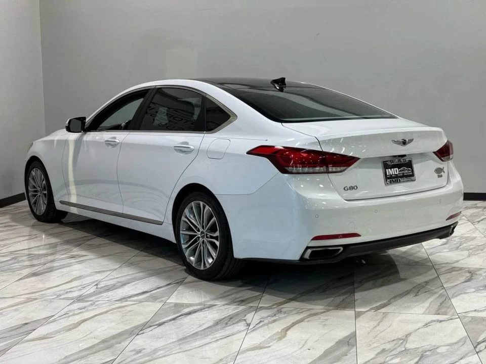 2017 Hyundai Genesis - Image 7 of 18