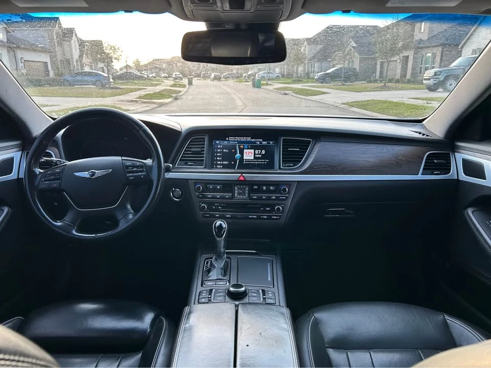 2017 Hyundai Genesis - Image 12 of 13
