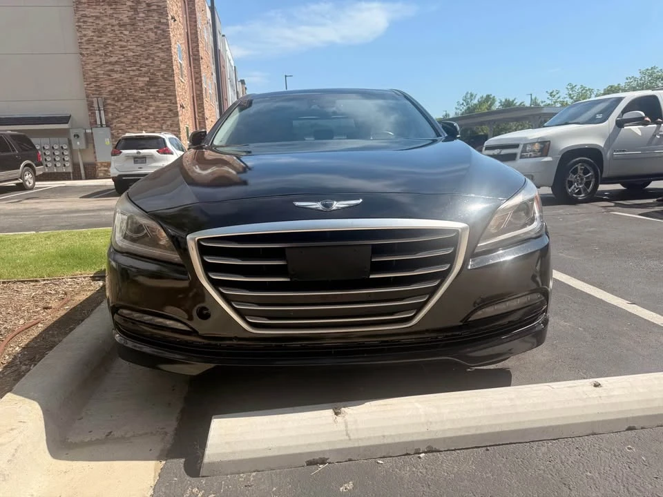 2017 Hyundai Genesis - Image 11 of 12