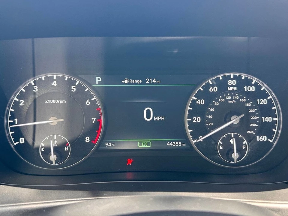2017 Hyundai Genesis - Image 16 of 24