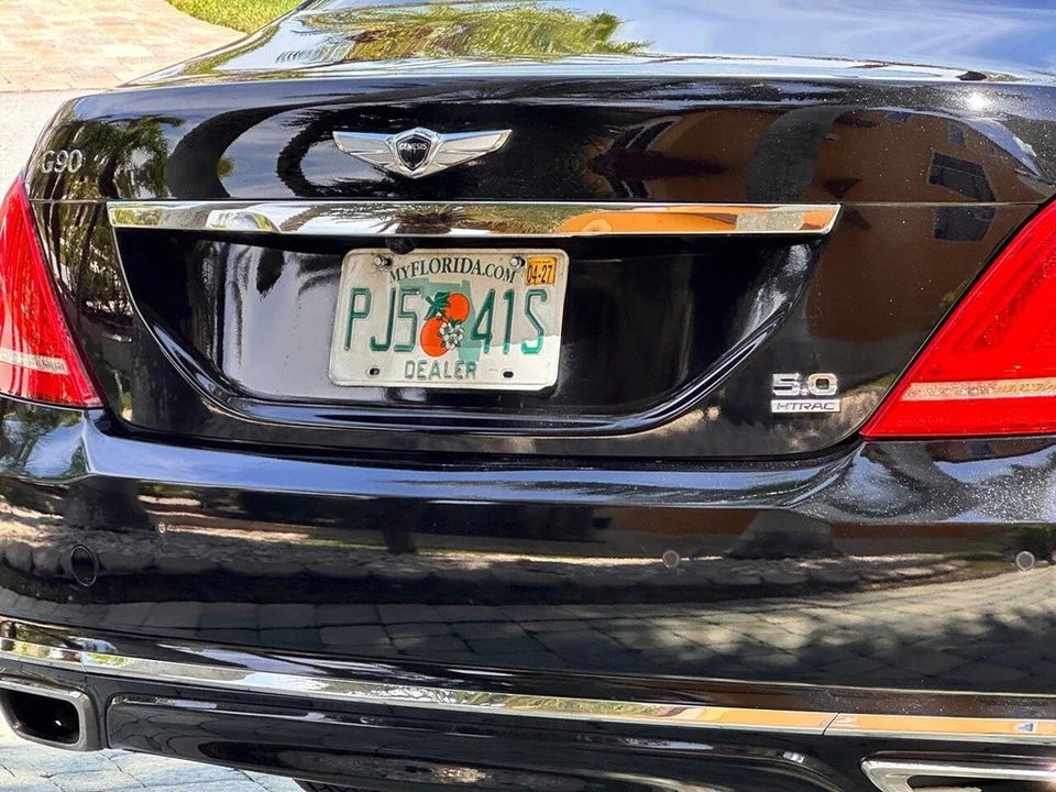 2017 Hyundai Genesis - Image 7 of 24