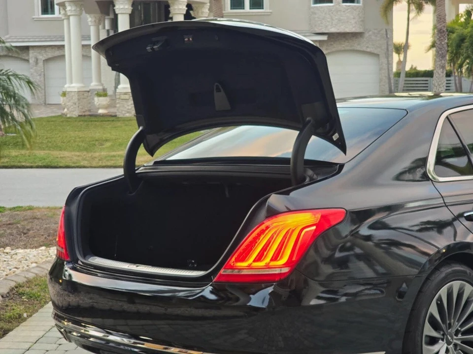 2017 Hyundai Genesis - Image 7 of 21