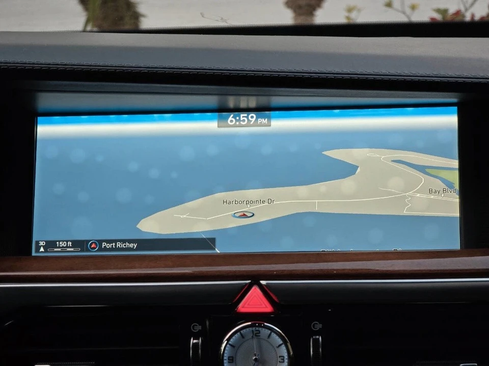 2017 Hyundai Genesis - Image 12 of 21