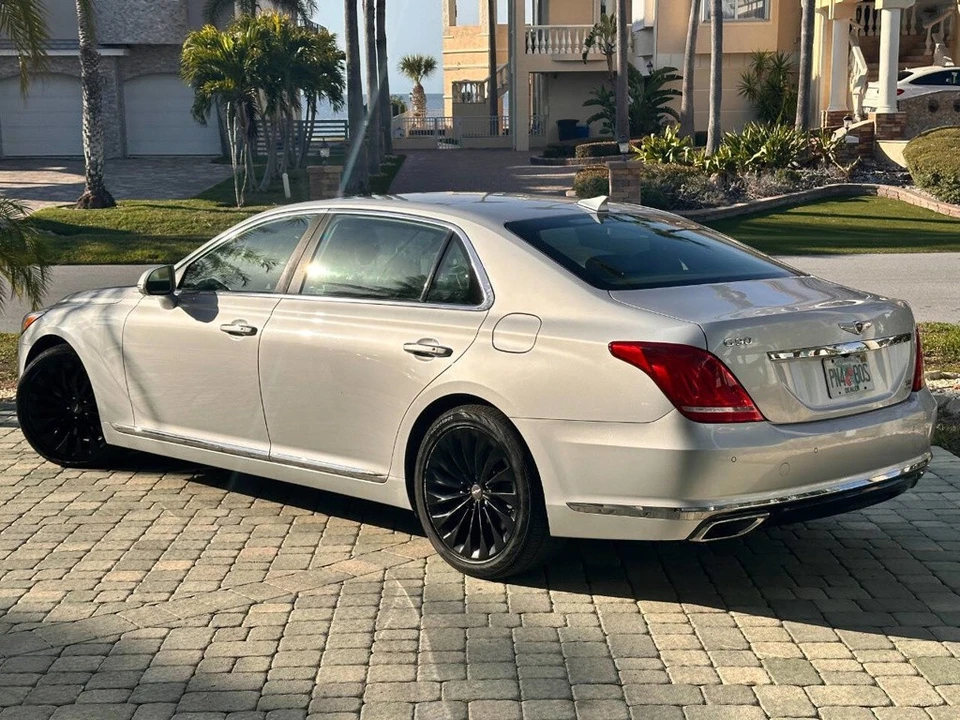 2017 Hyundai Genesis - Image 7 of 21