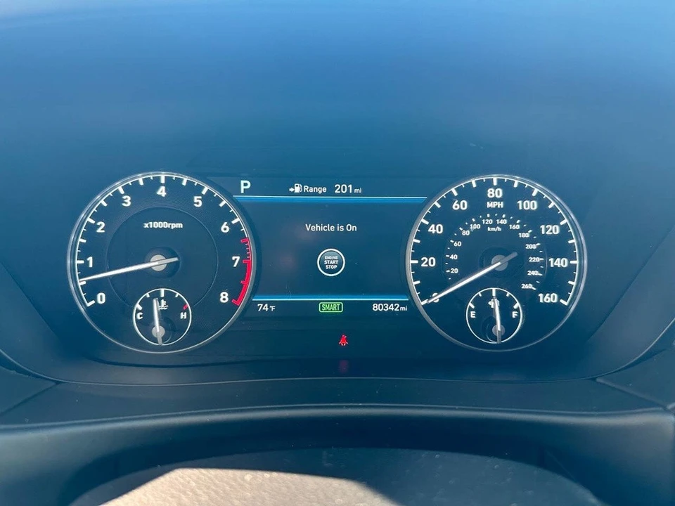 2017 Hyundai Genesis - Image 14 of 21