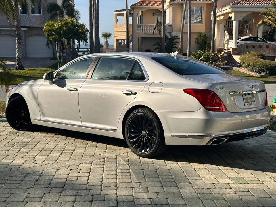 2017 Hyundai Genesis - Image 4 of 21
