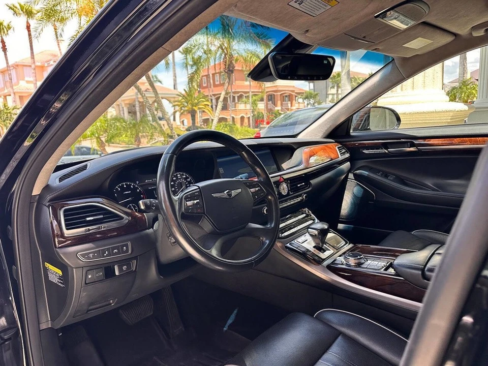 2017 Hyundai Genesis - Image 14 of 24