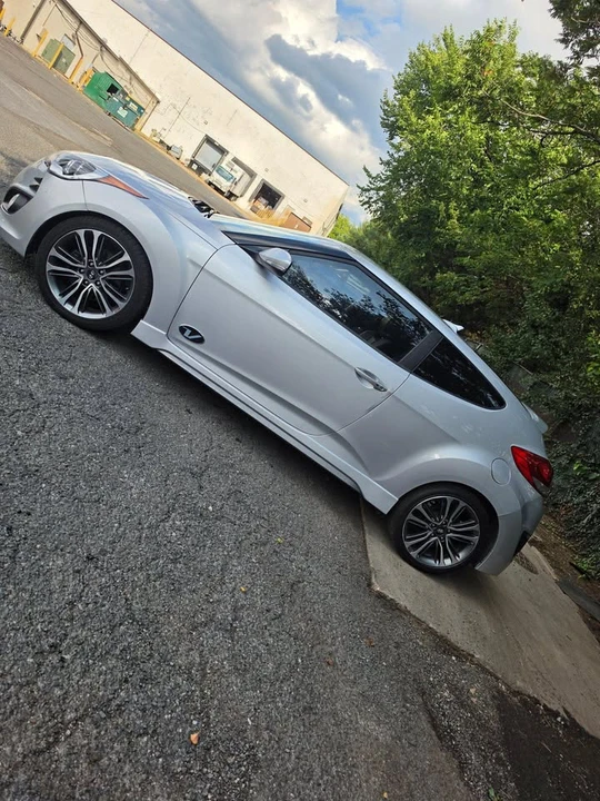 2017 Hyundai Veloster - Image 3 of 10