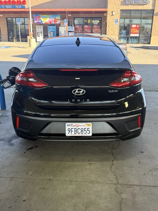 2017 Hyundai Ioniq 5 - Image 4 of 7