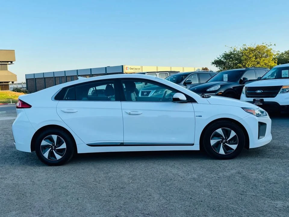 2017 Hyundai Ioniq 5 - Image 4 of 20