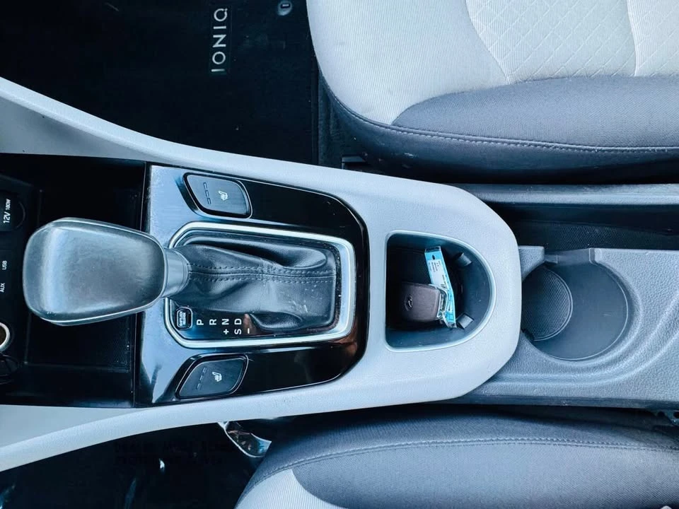 2017 Hyundai Ioniq 5 - Image 16 of 20