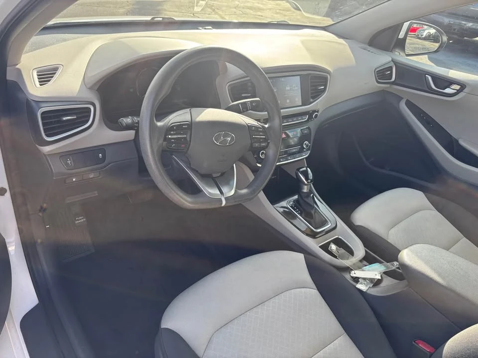 2017 Hyundai Ioniq 5 - Image 8 of 12