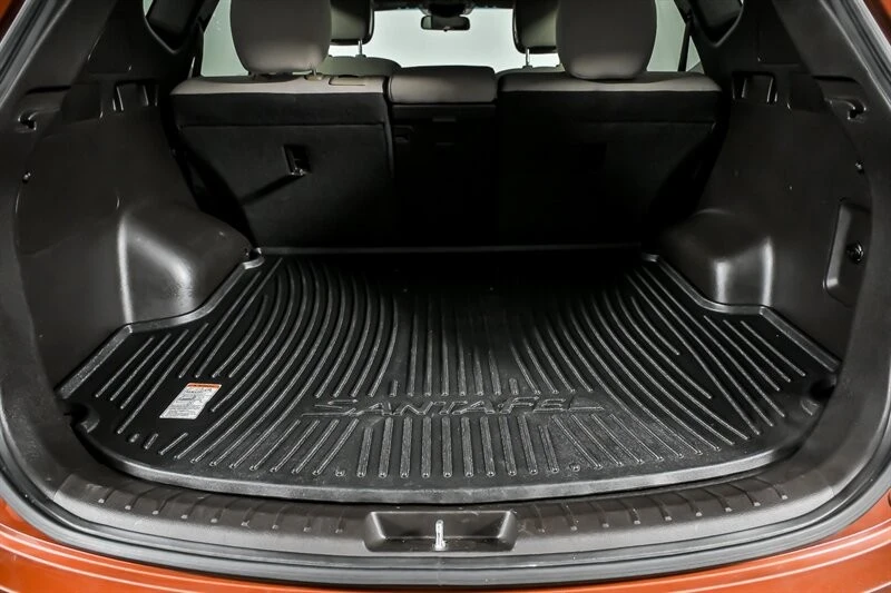 2017 Hyundai Santa Fe - Image 13 of 21
