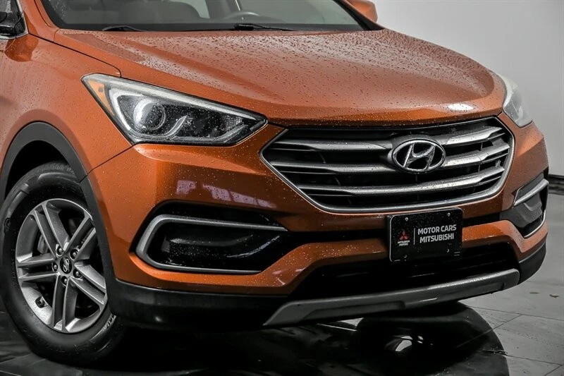 2017 Hyundai Santa Fe - Image 2 of 21