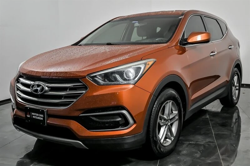 2017 Hyundai Santa Fe - Image 5 of 21