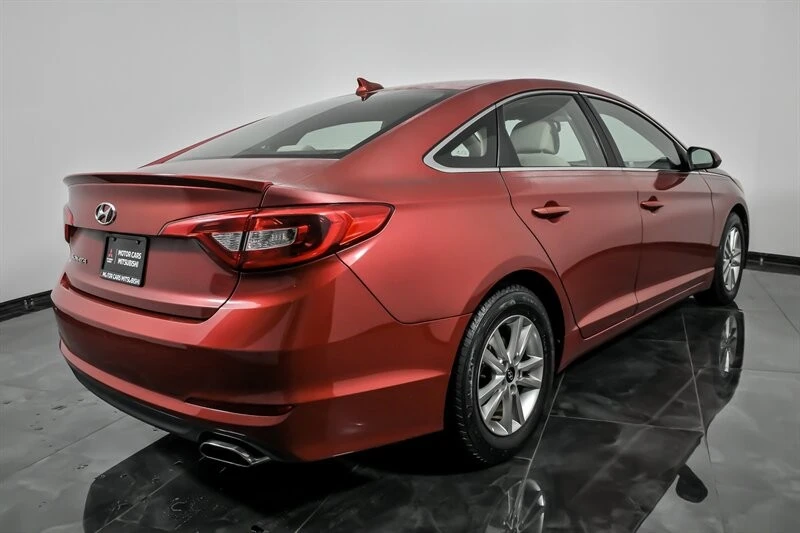 2017 Hyundai Sonata - Image 10 of 21