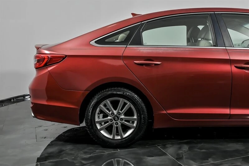2017 Hyundai Sonata - Image 11 of 21