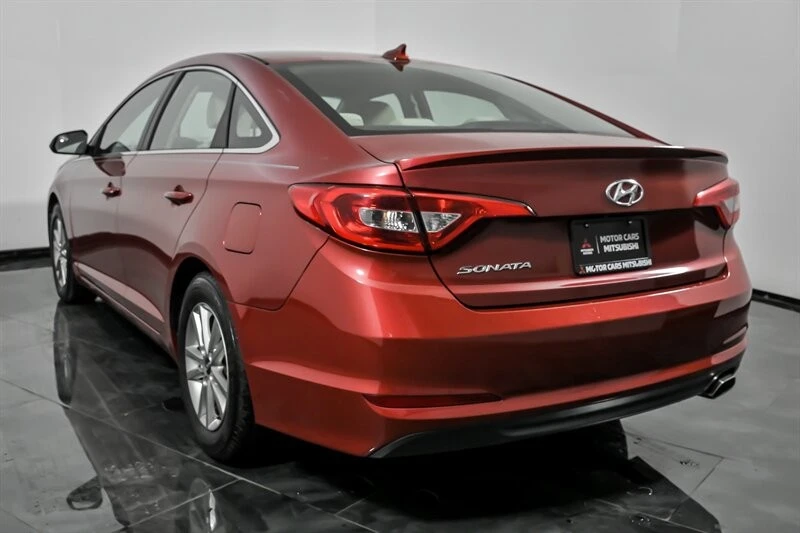 2017 Hyundai Sonata - Image 8 of 21