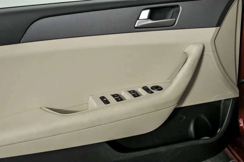 2017 Hyundai Sonata - Image 15 of 21