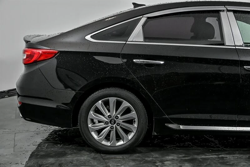 2017 Hyundai Sonata - Image 11 of 21