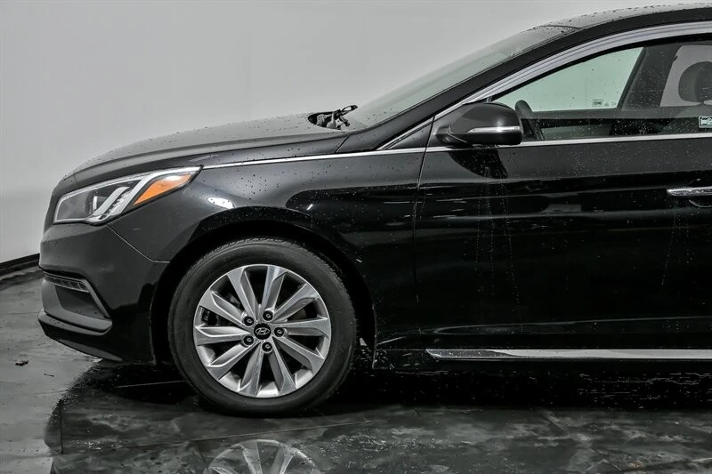 2017 Hyundai Sonata - Image 6 of 21