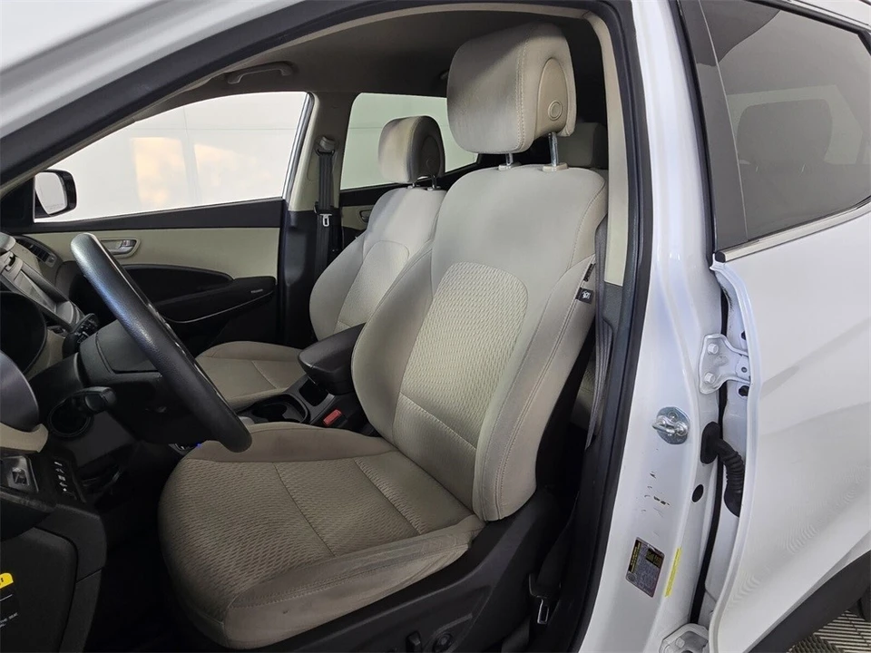 2017 Hyundai Santa Fe - Image 12 of 12