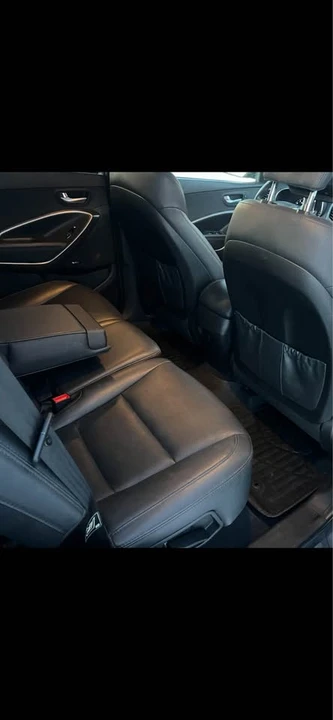 2017 Hyundai Santa Fe - Image 8 of 10