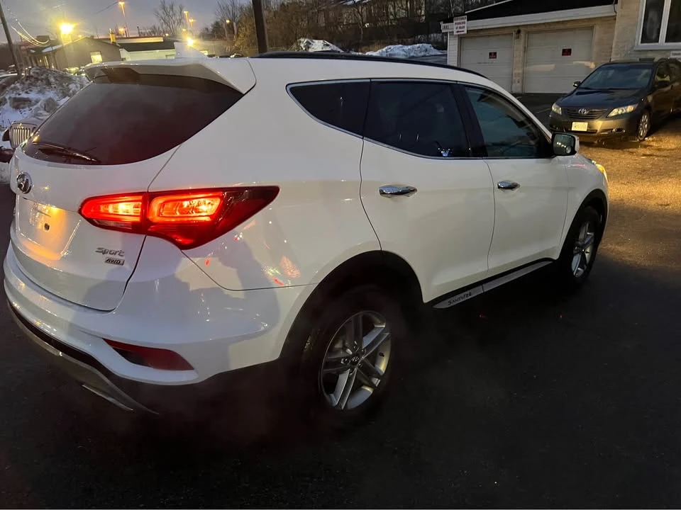 2017 Hyundai Santa Fe - Image 2 of 10