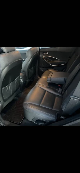 2017 Hyundai Santa Fe - Image 6 of 10
