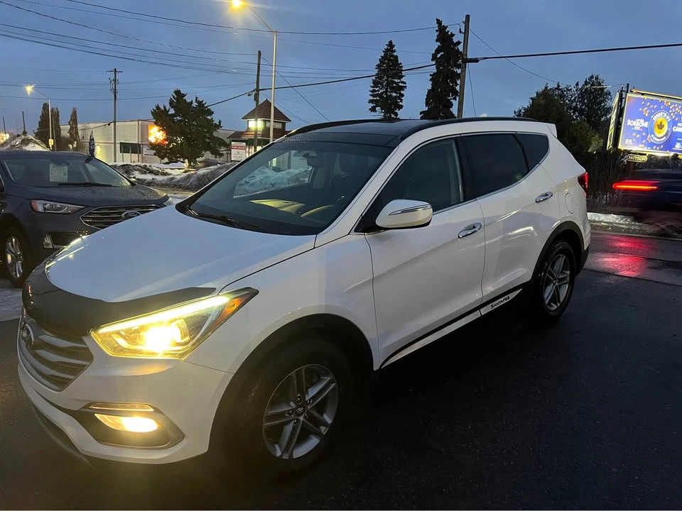 2017 Hyundai Santa Fe - Image 5 of 10
