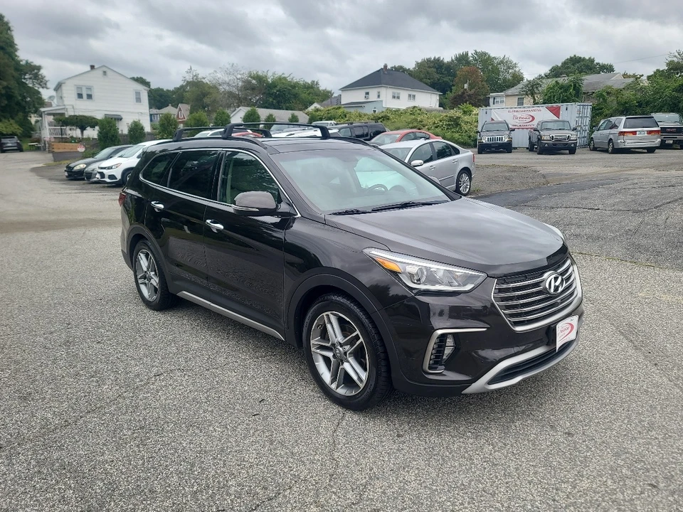 2017 Hyundai Santa Fe - Image 9 of 21