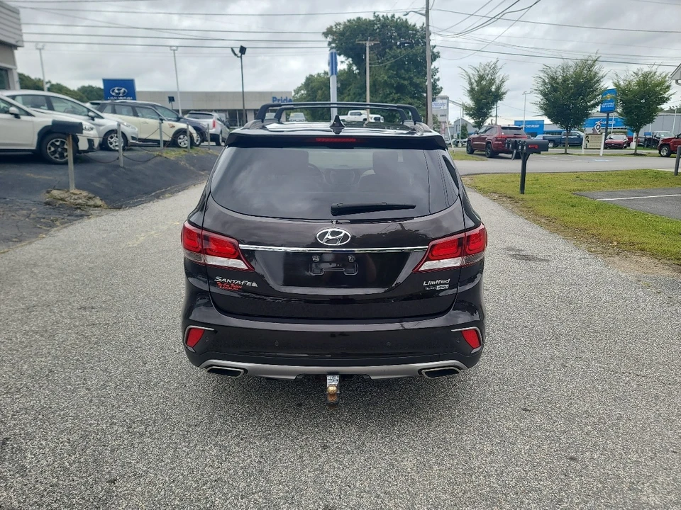 2017 Hyundai Santa Fe - Image 6 of 21