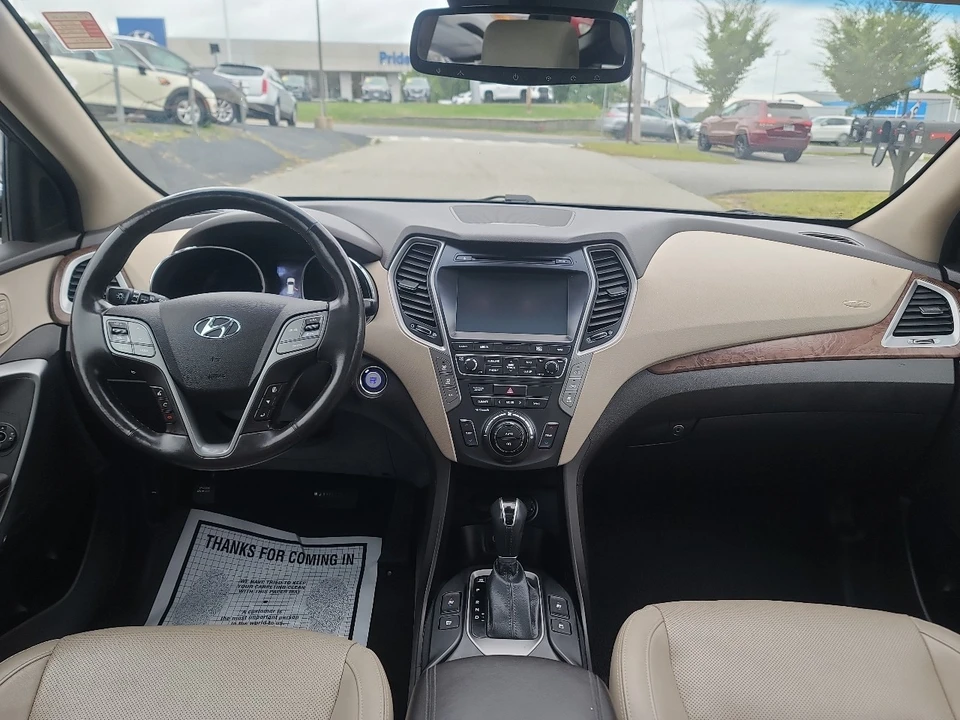 2017 Hyundai Santa Fe - Image 18 of 21