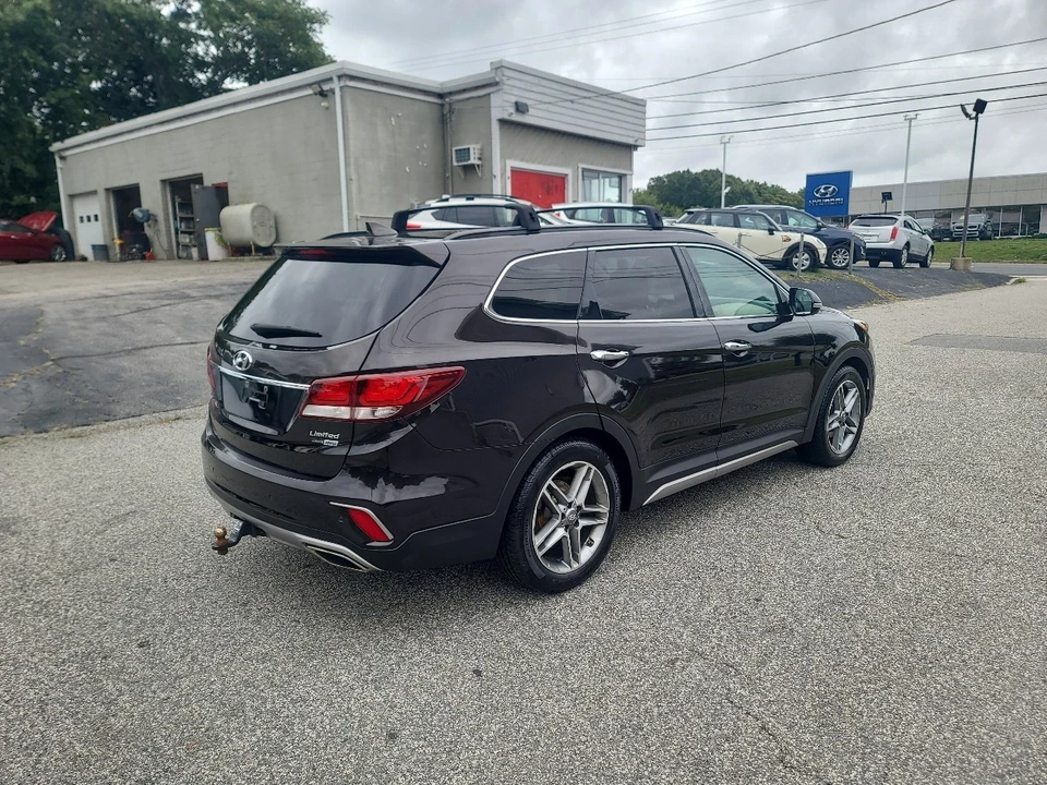 2017 Hyundai Santa Fe - Image 7 of 21