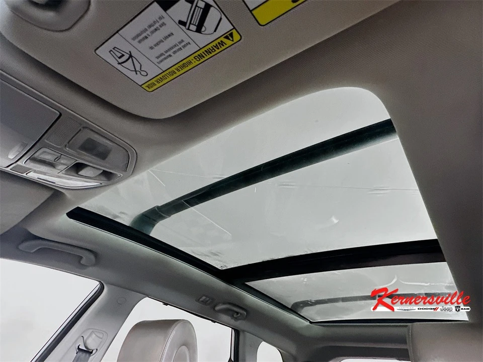 2017 Hyundai Santa Fe - Image 21 of 21