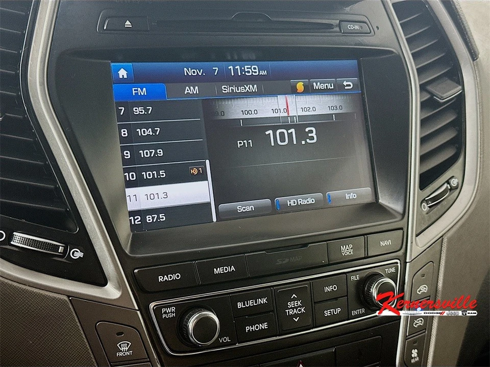 2017 Hyundai Santa Fe - Image 17 of 21