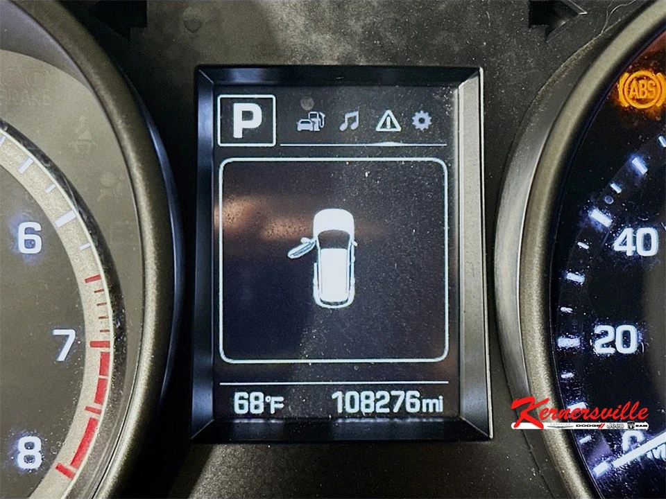 2017 Hyundai Santa Fe - Image 15 of 21
