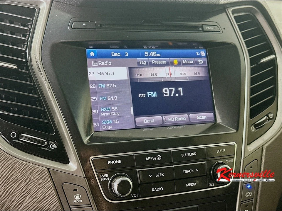 2017 Hyundai Santa Fe - Image 17 of 21