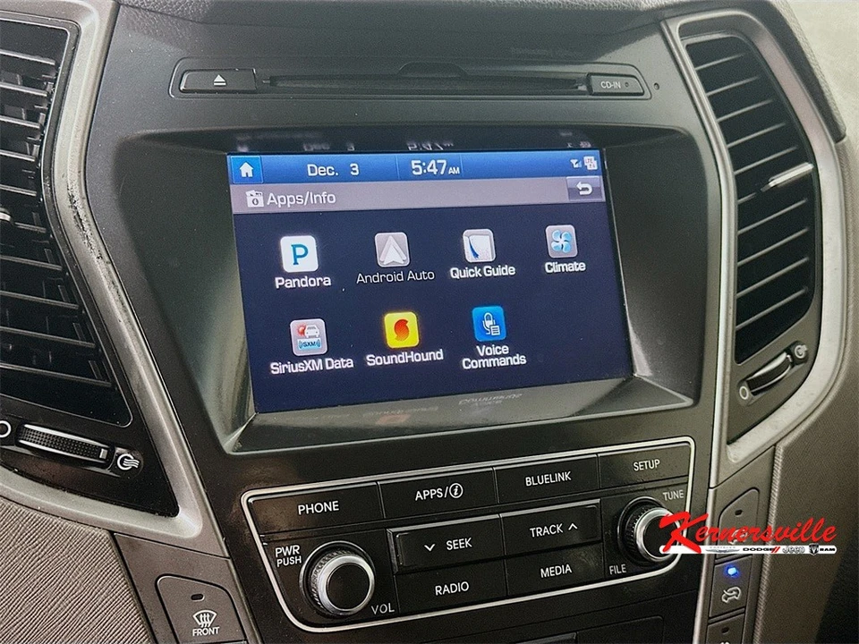 2017 Hyundai Santa Fe - Image 19 of 21